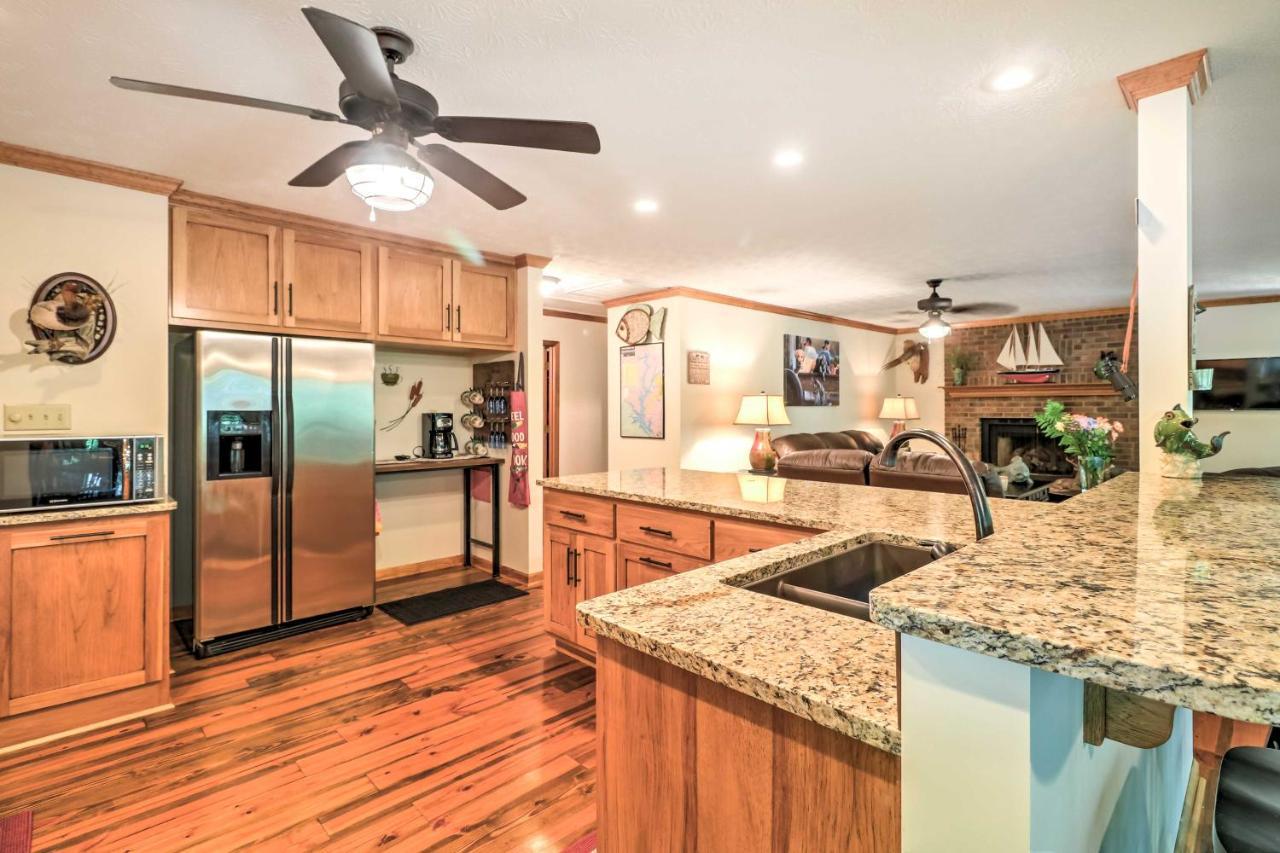 Waterfront West Point Lake Cabin With Private Dock! Whitewater Woods المظهر الخارجي الصورة